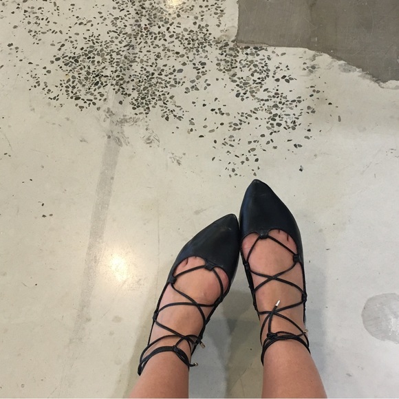 Old navy flats - Picture 1 of 1